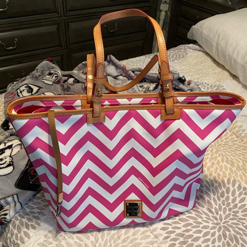 Dooney & Bourke purse